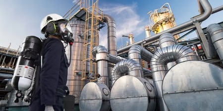 Man with a air supplier ppe
