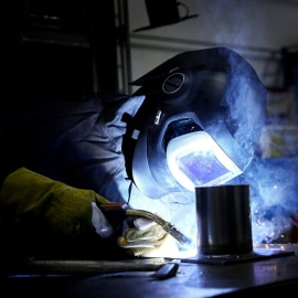 Welder using 3M Speeglas helding helmet Welder using 3M Speeglas helding helmet