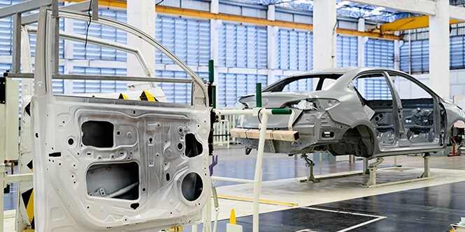 Body in white hang on part assembly of a door
