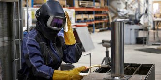 Heavy Manufacturing and Transportation Industry speedglas g5-03 pro safetyhelmet grinding
