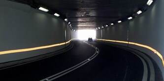 3M delineators in city tunnel
