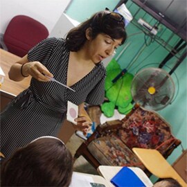 Rabia Chaudhry teaches students in Portobelo, Panama. Photos courtesy: Future Scientist
